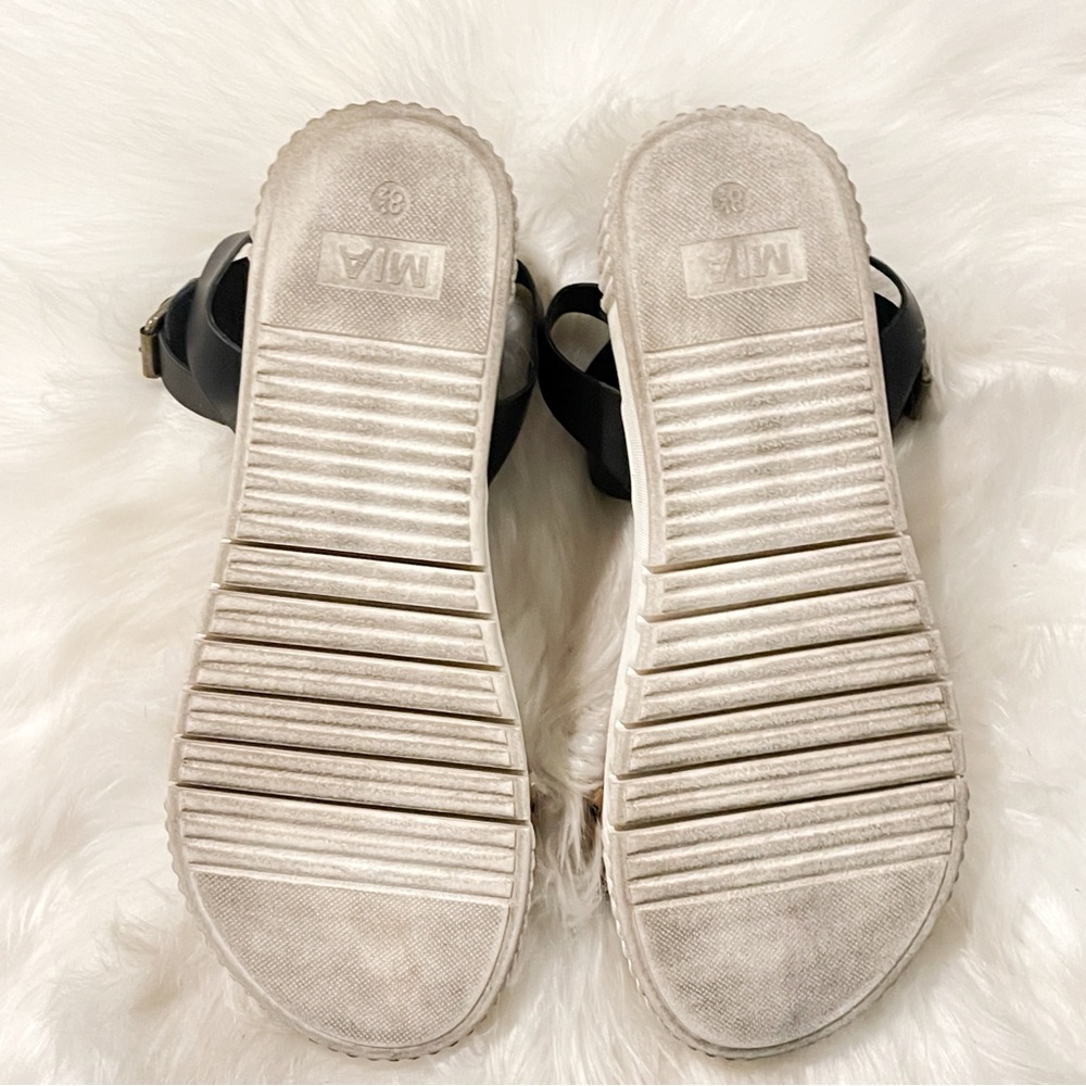 MIA Leanna Leather Platform Sandals - Picture 7 of 10